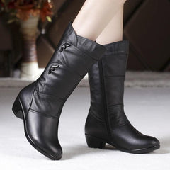 LUXE CHIC Women's Fashion Velvet Padded Warm Round Head Upper-wrapping Boots