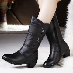 LUXE CHIC Women's Fashion Velvet Padded Warm Round Head Upper-wrapping Boots