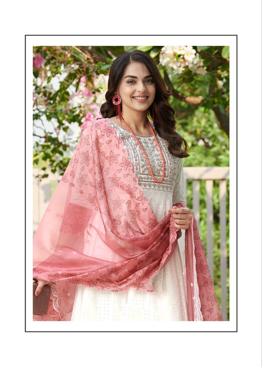 LUXE CHIC  HEAVY SHIFFLI STICH SUIT